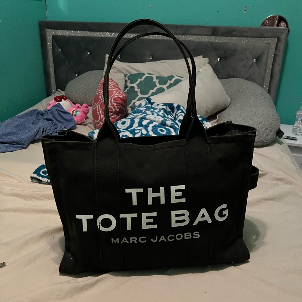 marc jacob’s tote bag